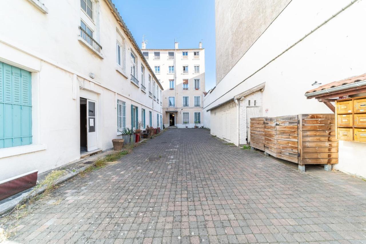 Le Marietton Appartement Cosy A Deux Pas Du Metro Valmy Lyon Eksteriør bilde